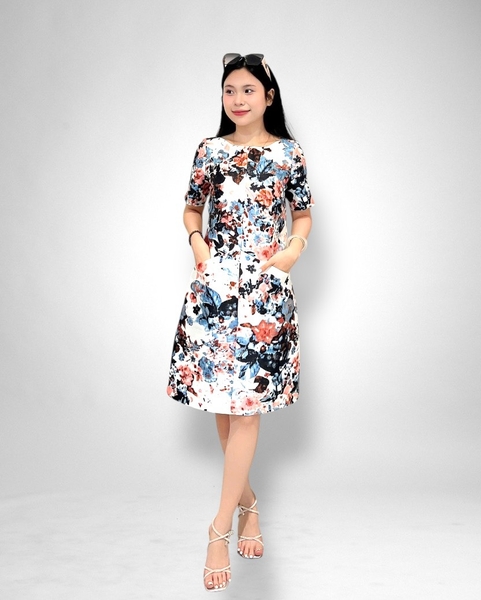 Đầm suông cổ thuyền v trên vai, dk sắt, túi xéo trước, tay con, 2 lớp