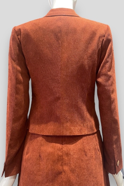 Vest ngắn bâu nhật tay dài 2l