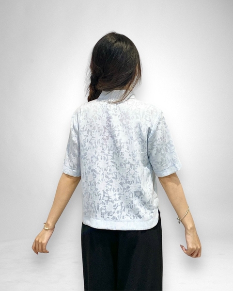 Áo sơ mi tay ngắn, lai bầu nẹp - xanh hoa ép