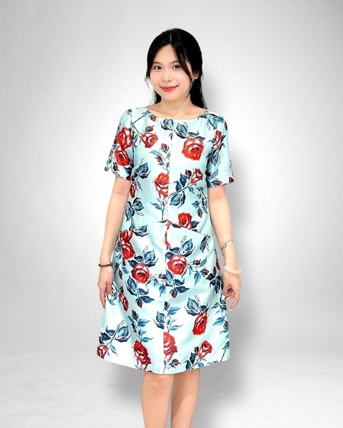 Đầm suông cổ thuyền v trên vai, dk sắt, túi xéo trước, tay con, 2 lớp