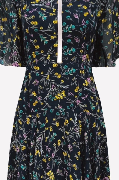 Đầm maxi tay ngắn, cổ tim lưới rã eo tùng rộng