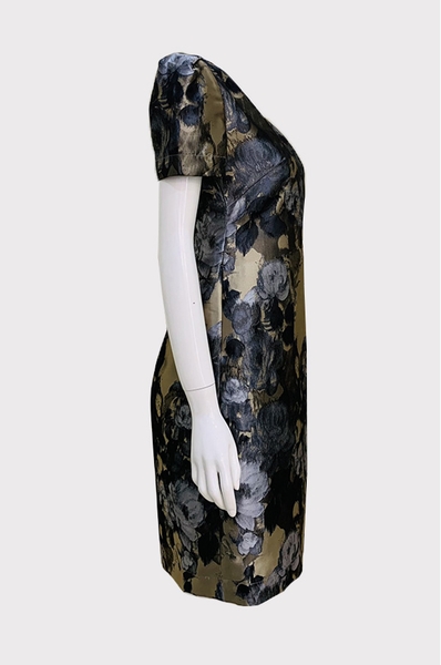 Đầm suôn cổ U tay ngắn xếp vuông