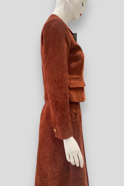 Vest ngắn bâu nhật tay dài 2l
