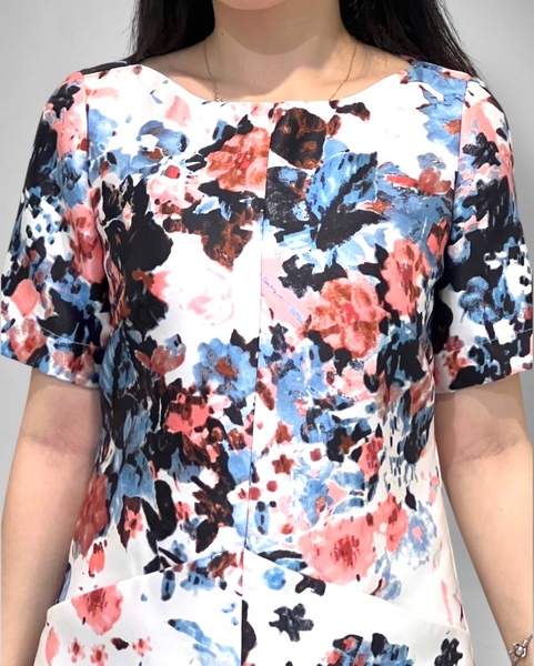 Đầm suông cổ thuyền v trên vai, dk sắt, túi xéo trước, tay con, 2 lớp