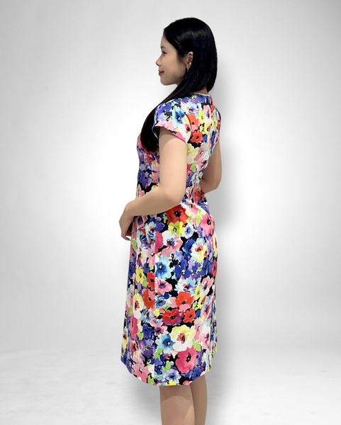 Đầm ôm xẻ sau rã cúp tay con HOA ĐỎ