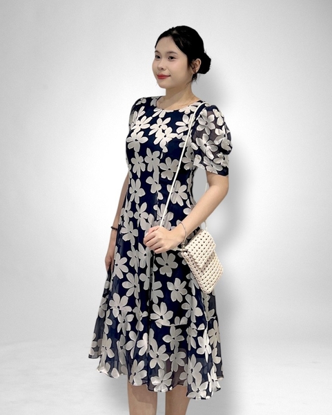 Đầm cổ tròn trước V sau, 6 mảnh tay ngắn dún, voan ép xanh dương, 2 lớp