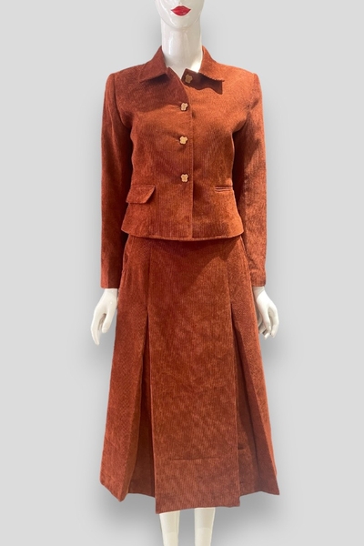 Vest ngắn bâu nhật tay dài 2l