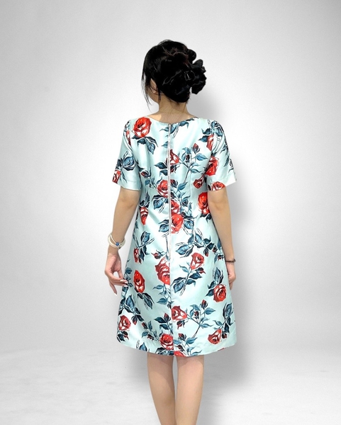 Đầm suông cổ thuyền v trên vai, dk sắt, túi xéo trước, tay con, 2 lớp