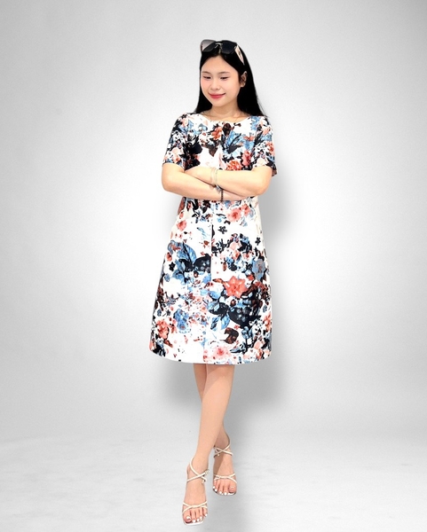 Đầm suông cổ thuyền v trên vai, dk sắt, túi xéo trước, tay con, 2 lớp