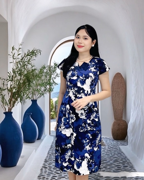 Đầm ôm xẻ sau rã cúp tay con