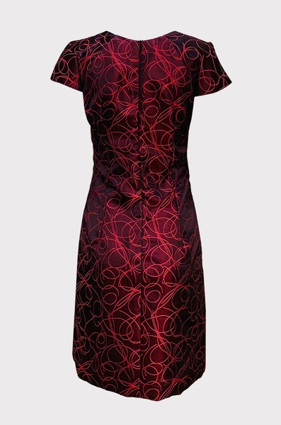 Đầm suôn cổ tròn tay ráp ngắn xếp