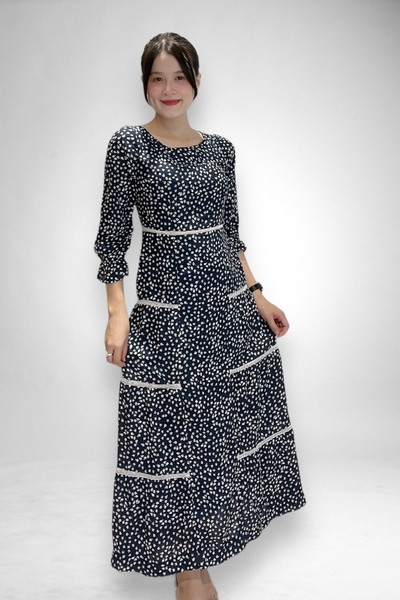 Đầm maxi tay dài, tầng cổ tim rã eo ghép ren