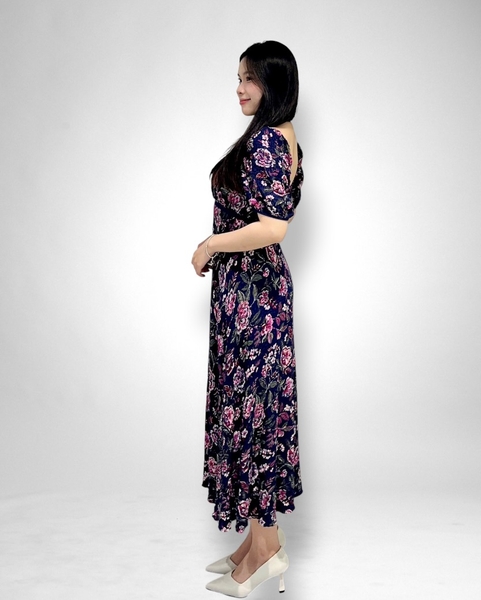 Đầm cổ vuông tay ngắn viền đỏ đô/ xanh