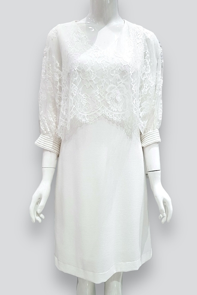 Đầm cổ tim ren choàng vai tay ngắn