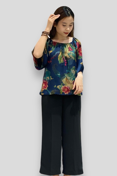 Quần suôn lỡ lưng sau thun - lụa đen