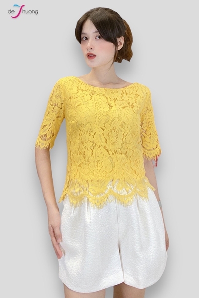 Áo croptop cổ thuyền tay lỡ lai ren