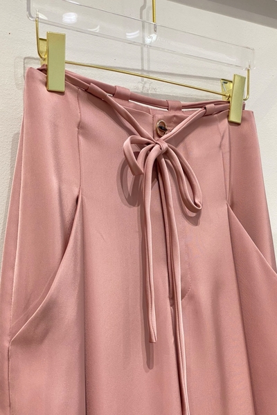 Quần tiệc ống rộng lưng luồn dây hồng