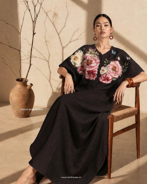 Đầm Mùa Hoa