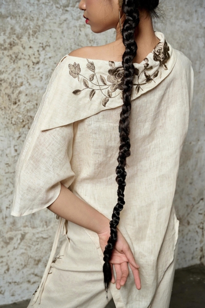 Hoa Ảnh Hồng Kem Shirt