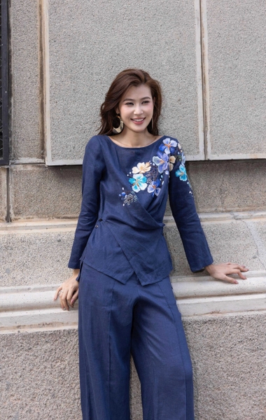 Áo Yên Lam