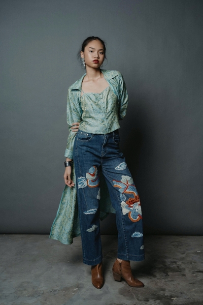 Quần Jeans Thêu Rồng