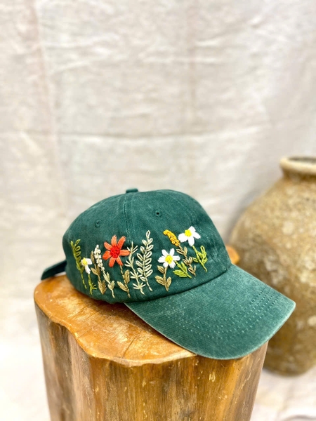 Mũ Thêu Colour