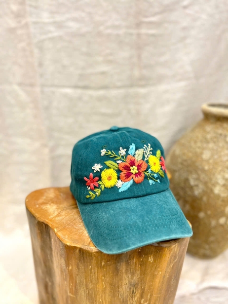 Mũ Thêu Colour