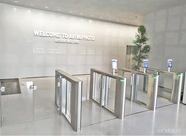 kiem-soat-loi-di-bo-tripod-turnstile-flap-barrier-wing-gate-turnstile