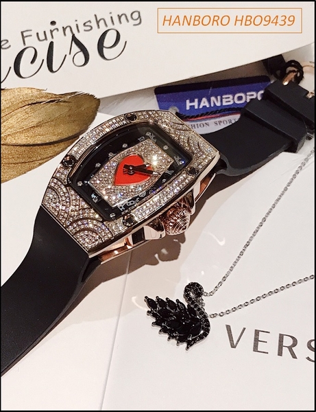 Đồng hồ Nữ Hanboro Mặt Oval Swarovski Rose Gold Trái Tim Đỏ (36mm)