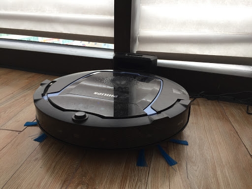 Robot hút bụi Philips FC8810