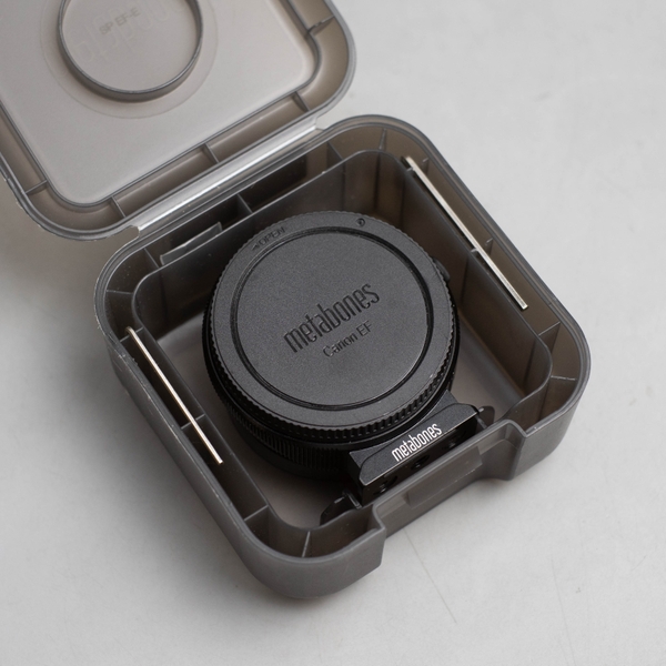 ngam-chuyen-metabones-ef-e-t-speed-booster-ultra-af-20375