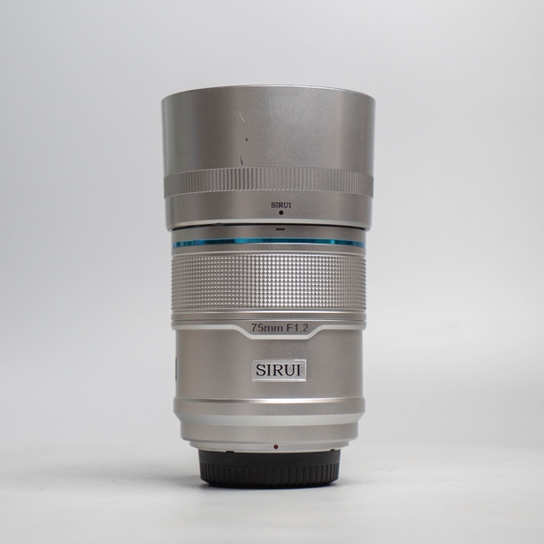 sirui-sniper-75mm-f1-2-af-for-fuji-xf-20559