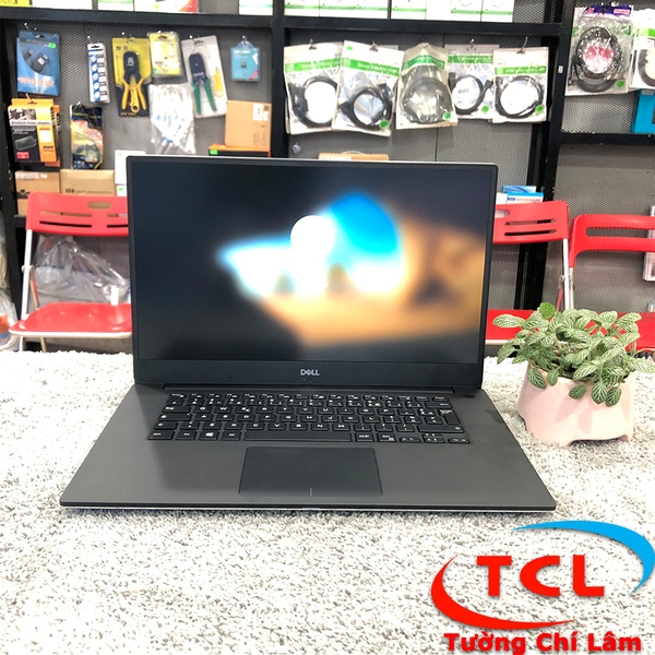 Laptop Dell Precision M5530 (i7-8850H | Ram 32gb | SSD m2 256gb + 1TB | Quadro P2000 | 15,6