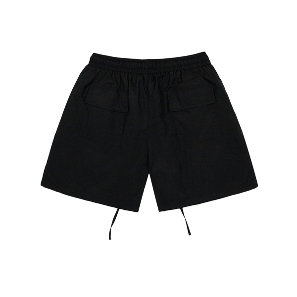 BLACK SHORTS PARACHUTE FABRIC - góc nhìn khác