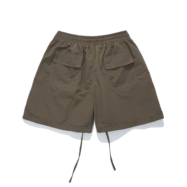 OLIVE SHORTS PARACHUTE FABRIC - góc nhìn khác
