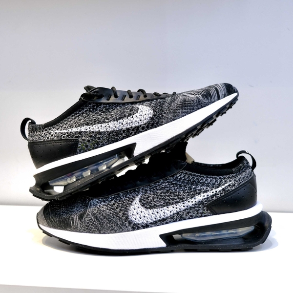 nike flyknit racer size 9