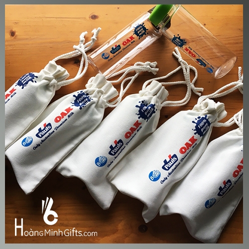 binh-dung-nuoc-nhua-mybottle-in-logo-kh-pauls-milk