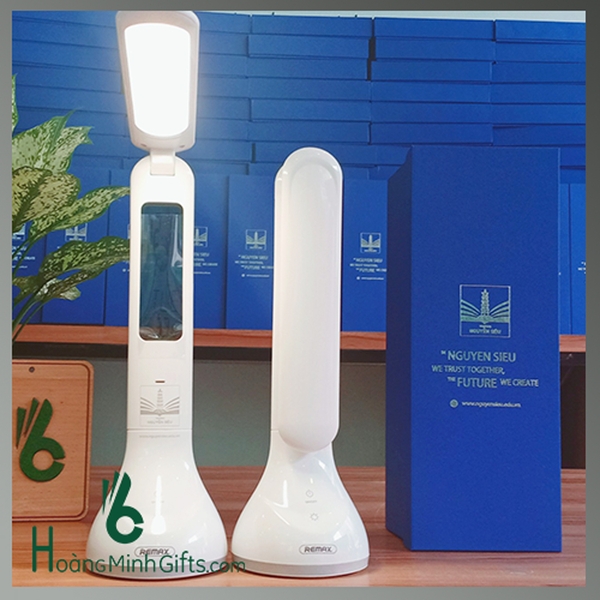 den-led-de-ban-thong-minh-remax-re-e185-kh-nguyen-sieu-school