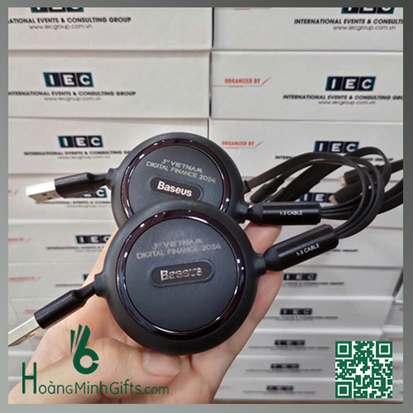 day-cap-sac-3-in-1-baseus-khach-hang-iec