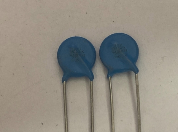 Panasonic varistor ZNR V10221U RK-154