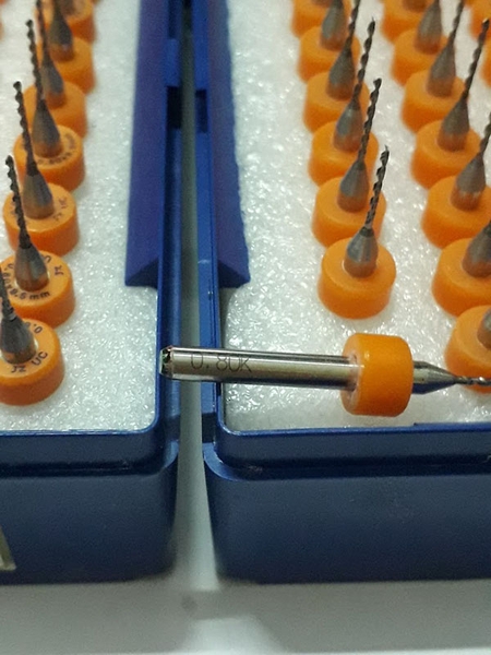 Mũi Khoan mạch CNC 0.8mm hàng cũ TU2