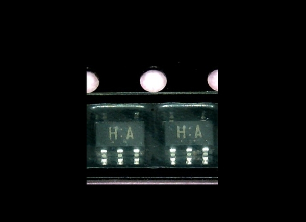 IC HA TC7SH14F SOT-153 HA Toshiba TC7SH14F SOT23-5 HK-550-4