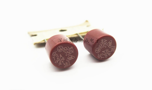 Cầu chì tròn 2A 250V T2A 8x8mm