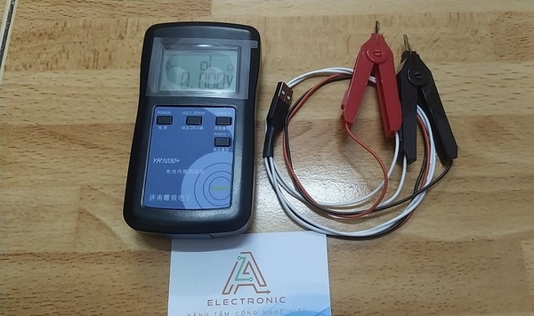 Đồng hồ đo nội trở pin, kèm dây kẹp pin G2-E11 TU4