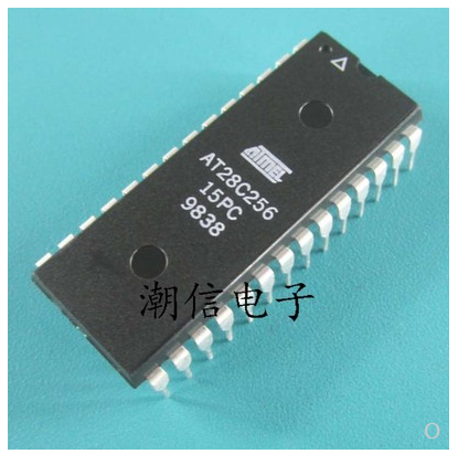 AT28C256 - DIP28 thường