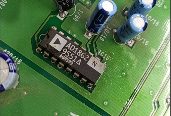 IC AD1682 DIP-16