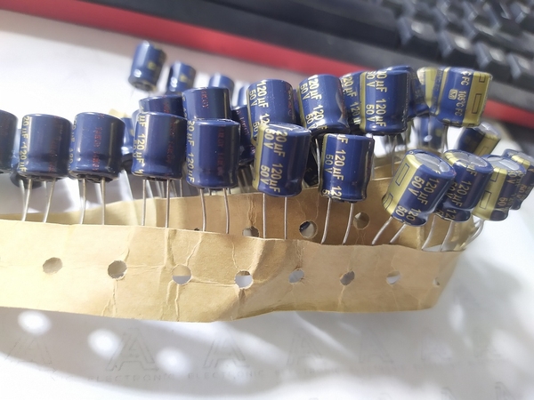 Tụ điện  panasonic 120UF 50V RK-186