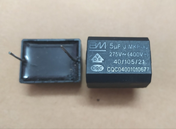 Tụ 5UF 400V nằm mới RK-140