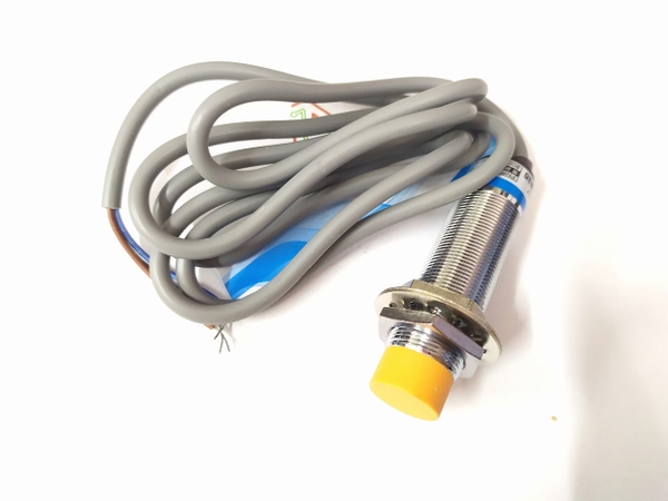 Cảm biến tiệm cận LJ18A3-8-Z/AY PNP-NC 8mm