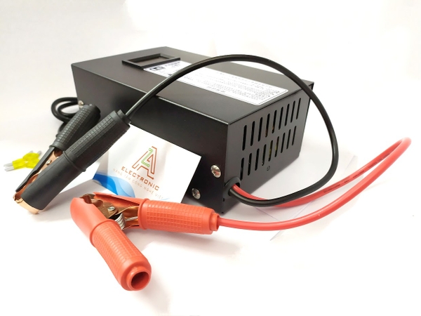 Bộ sạc pin sắt LiFePO4, sạc pin lithium 4S 14.6V 40A Kẹp Đỏ Đen Loại ( có quạt ) G7-T4